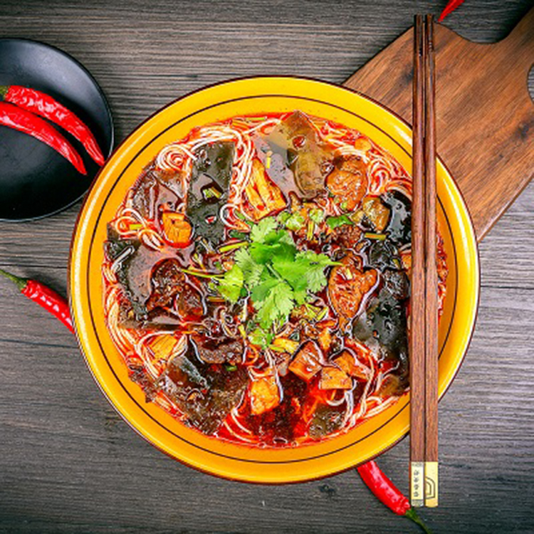 嗨吃家味型酸辣粉 綿陽(yáng)米粉貼牌 245g即食方便米線 吃在途中