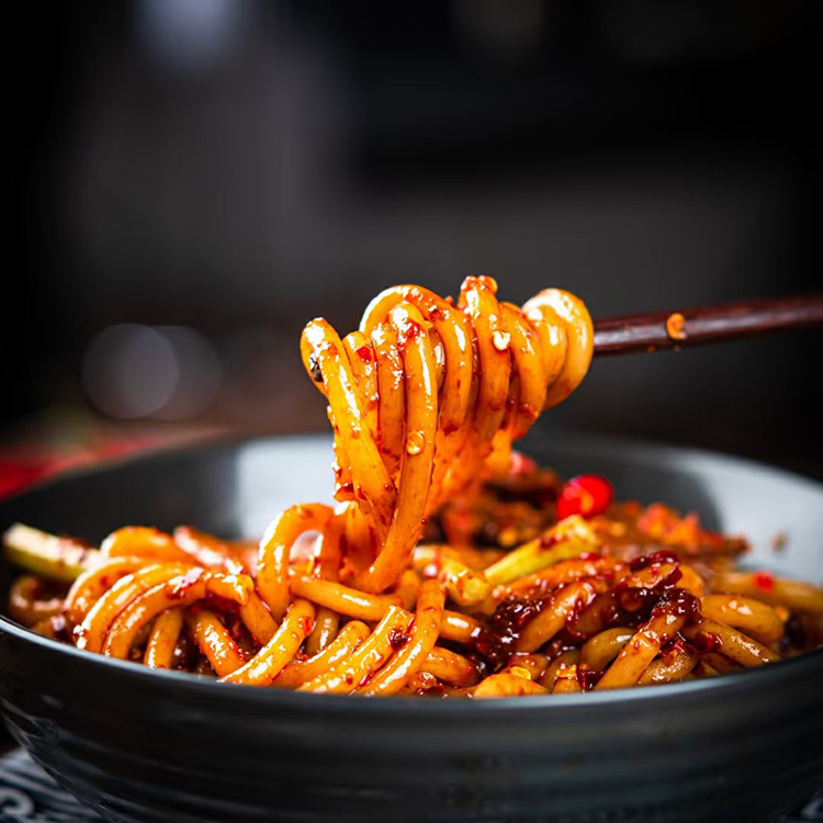 新疆炒米粉調(diào)料炒 醬料包批發(fā) 加工廠訂做 吃在途中