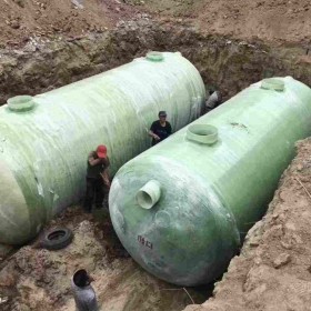 成都玻璃鋼化糞池廠家 10立方玻璃鋼化糞池價(jià)格