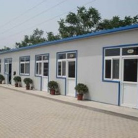 單層活動(dòng)板房 板材經(jīng)久耐用 住人集成房屋 復(fù)合板施工快