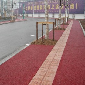 四川省宜賓市透水地坪 彩色透水混凝土地坪材料批發(fā)  透水地坪生產(chǎn)廠家 生態(tài)透水砼粘接劑  現(xiàn)場施工免費(fèi)指導(dǎo) 量大送貨到工地