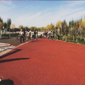 重慶市昭通市透水混凝土  彩色透水砼 無沙透水混凝土廠家   彩色瀝青路面改色  透水砼粘接劑  透水地坪報(bào)價(jià)【專業(yè)施工】