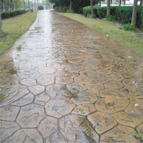 貴陽(yáng)安順市透水地坪廠家 彩色透水混凝土 彩色透水混凝土路面  廠家生產(chǎn)地坪漆銷售  透水地坪生產(chǎn)廠家  壓花地坪材料生產(chǎn)廠家 送貨到工地