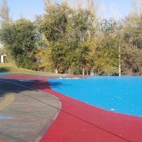 貴陽市銅仁地區(qū)彩色透水混凝土 透水地坪粘接料廠家 透水砼顏色料 透水地坪粘接膠 透水地坪報(bào)價(jià) 批發(fā)價(jià)格【免費(fèi)指導(dǎo)】送貨到工地