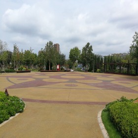 c25彩色透水混凝土 生態(tài)透水路面 透水混凝土增強(qiáng)劑 報(bào)價(jià)表