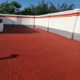 阿克蘇市 彩色環(huán)保透水路面 學(xué)校透水地坪 透水混凝土面料 報(bào)價(jià)表